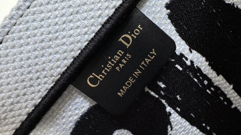 Christian Dior Shopping Bags